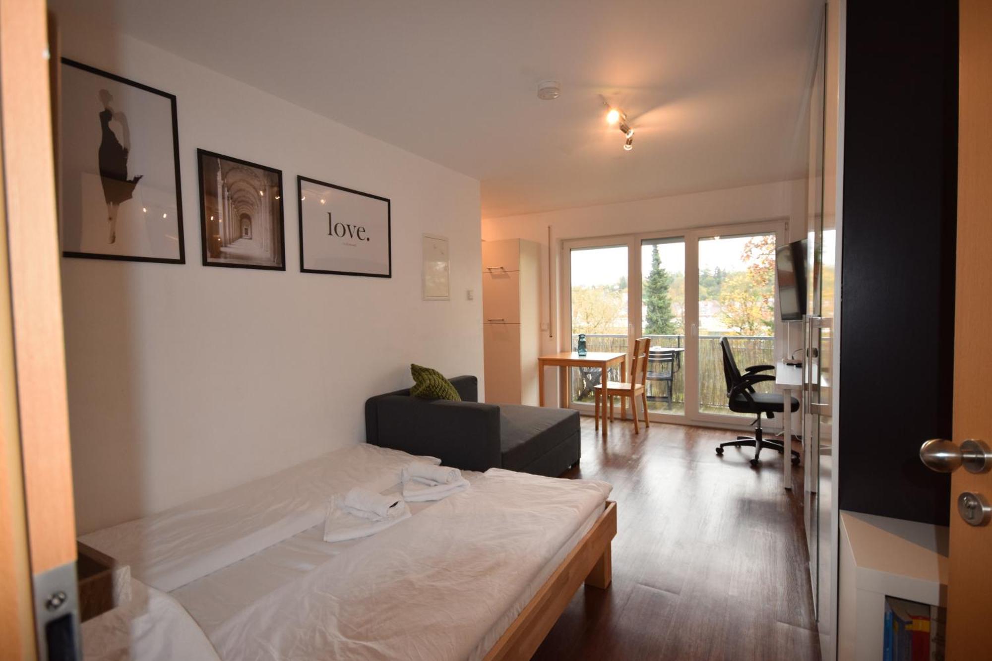 Nestwerk Komfort R23-12 - Balkon, Arbeitsplatz & Zentrumsnah Биберах-ан-дер-Рис Экстерьер фото