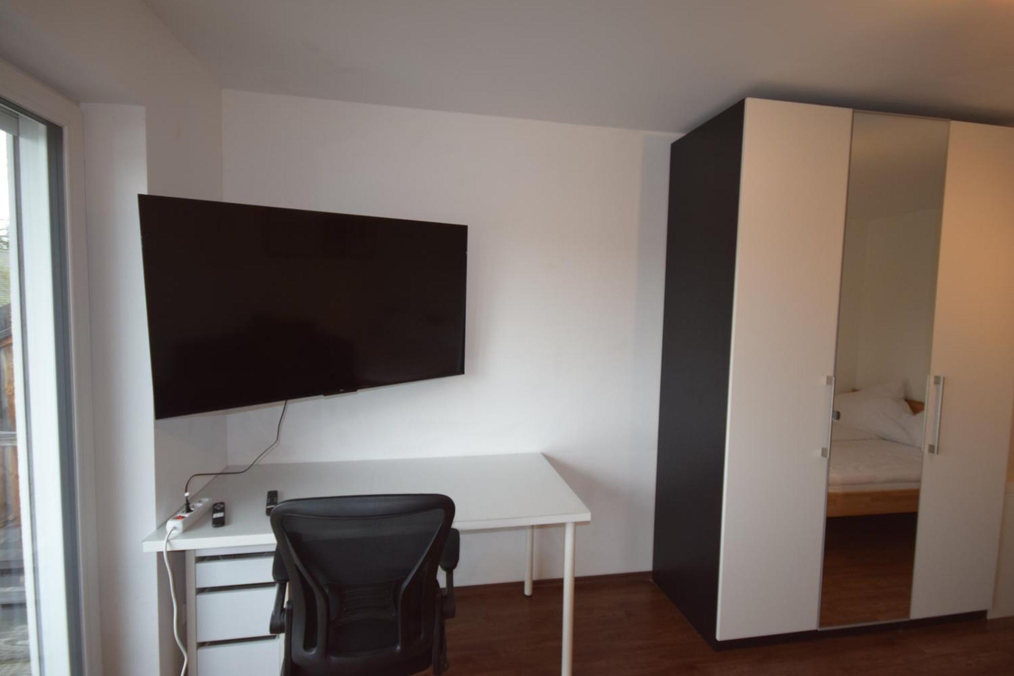 Nestwerk Komfort R23-12 - Balkon, Arbeitsplatz & Zentrumsnah Биберах-ан-дер-Рис Экстерьер фото